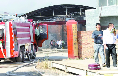 爆炸化工厂正门