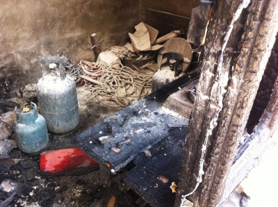 杭集一液化气代充点爆炸起火4