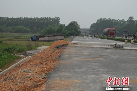 图为事故现场。　陈泓桦　摄