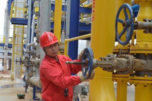 安庆石化“安全操作小时套餐”给力安全